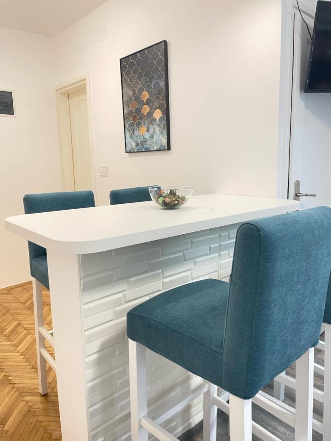 The Blue Velvet Apartment Beograd Bagian luar foto